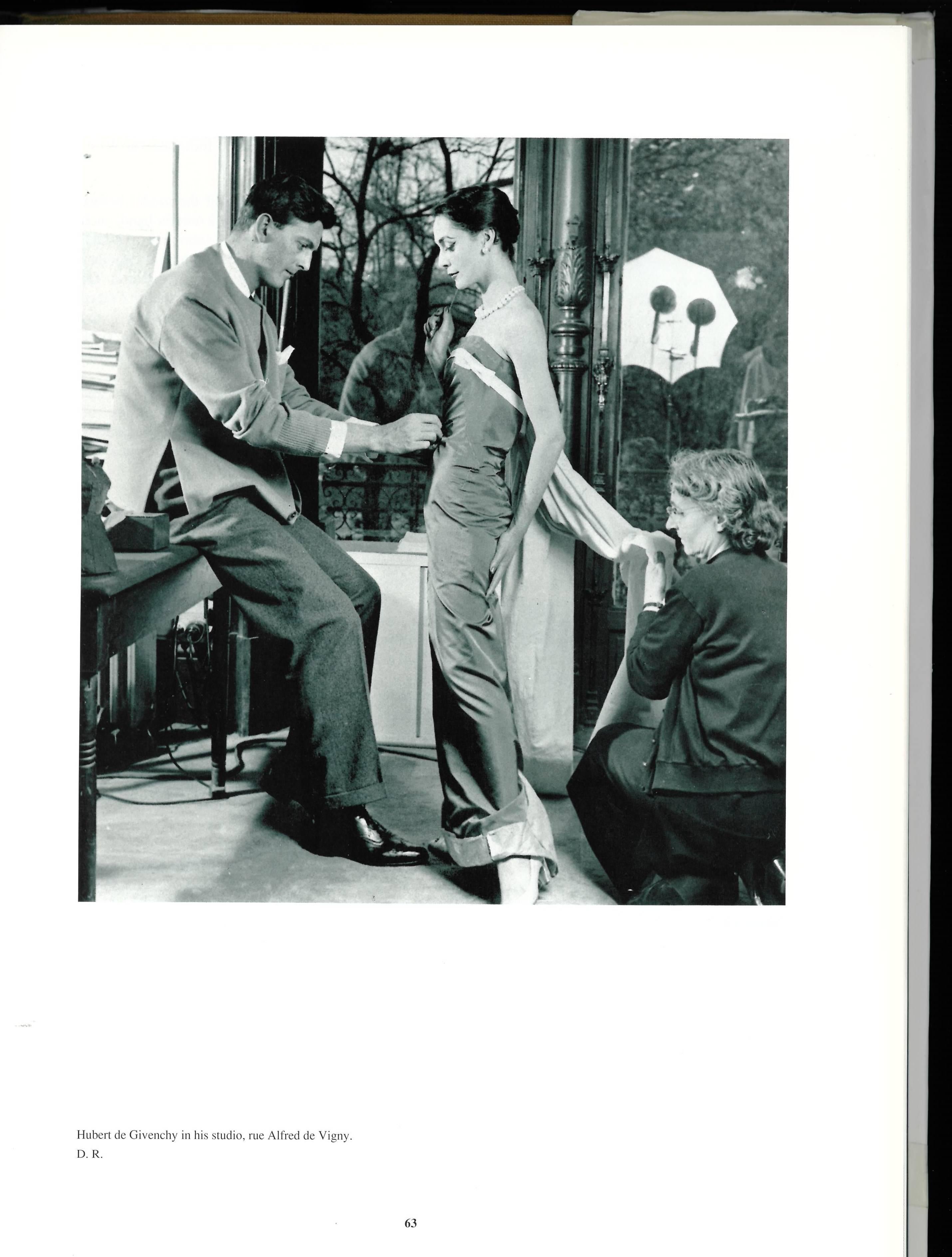 Givenchy : 40 ans de création (Livre) Bon état - En vente à North Yorkshire, GB