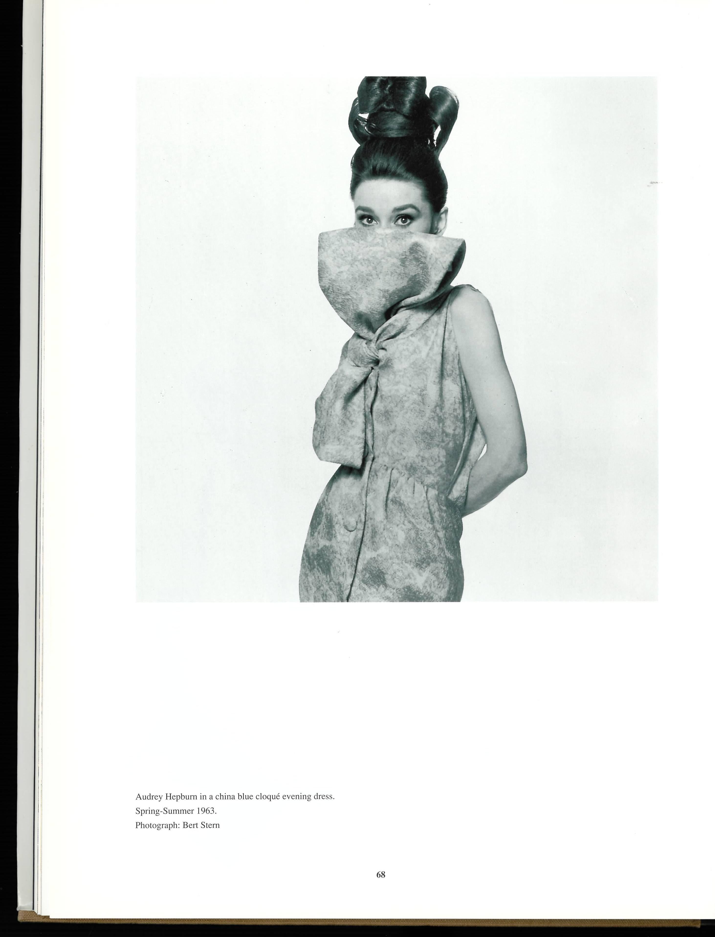 20ième siècle Givenchy : 40 ans de création (Livre) en vente