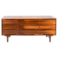 Distinctive Furniture By Stanley, 9 cassetti vintage, Lowboy