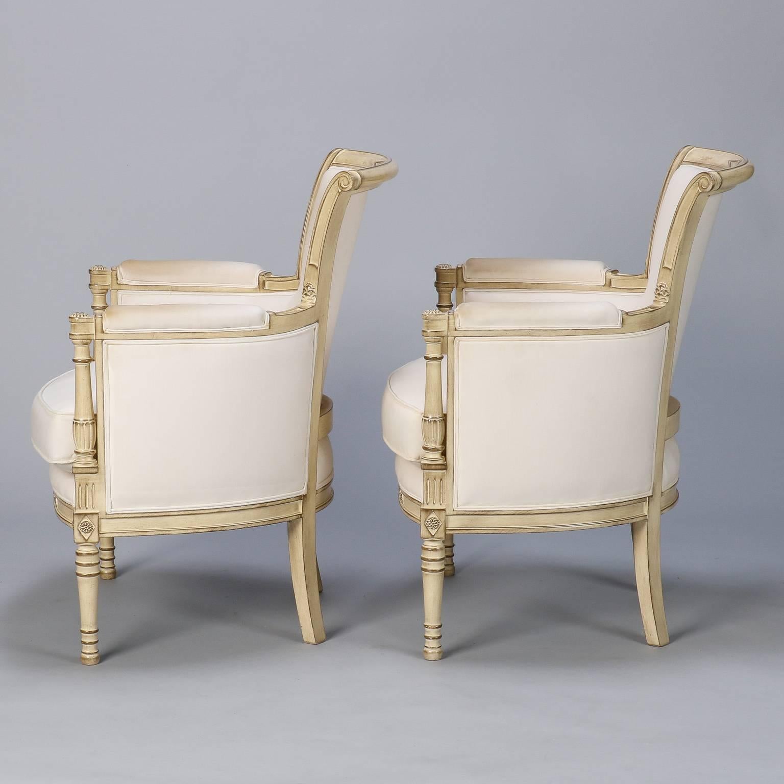 20th Century Pair of Louis XVI Style White Painted Bergeres