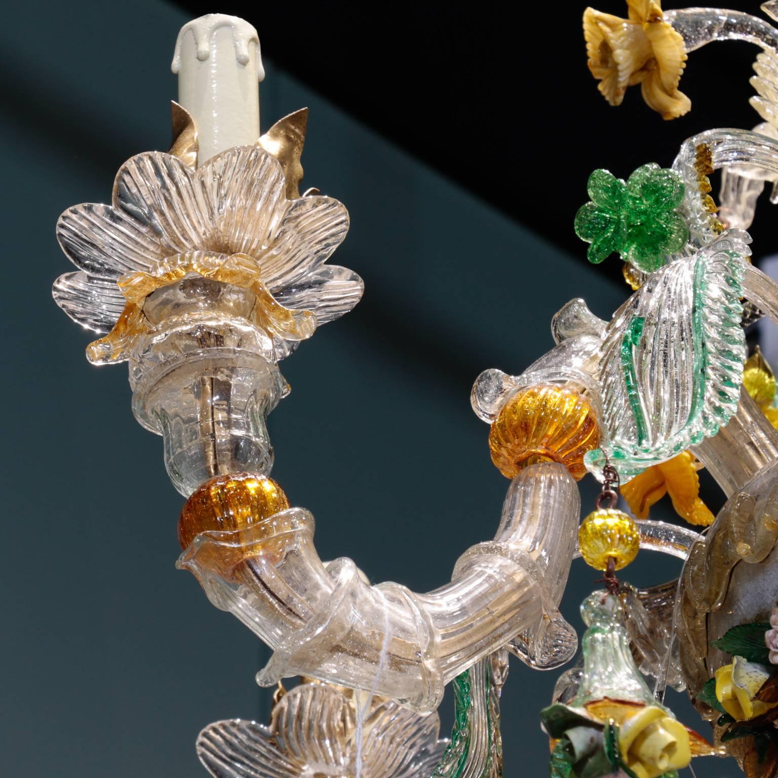 19th Century Venetian Chandelier with Glass and Porcelain Flowers 3