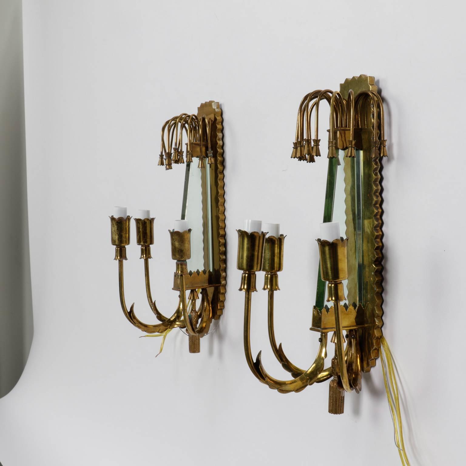 Mid-Century Brass and Glass Three-Light Sconces in Manner of Stilnovo 3