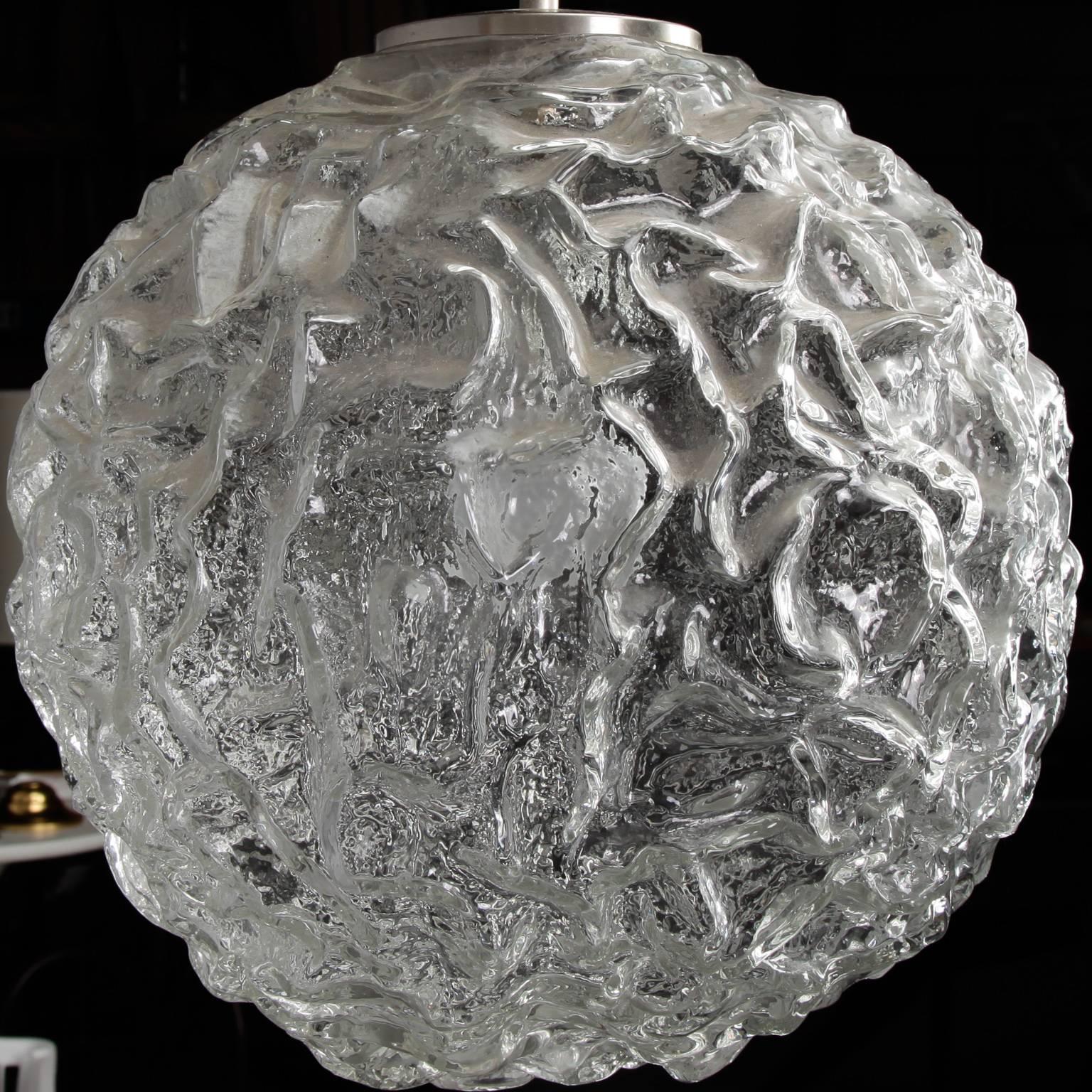 Mid-Century Molded and Textured Glass Globe Pendant In Excellent Condition In Troy, MI