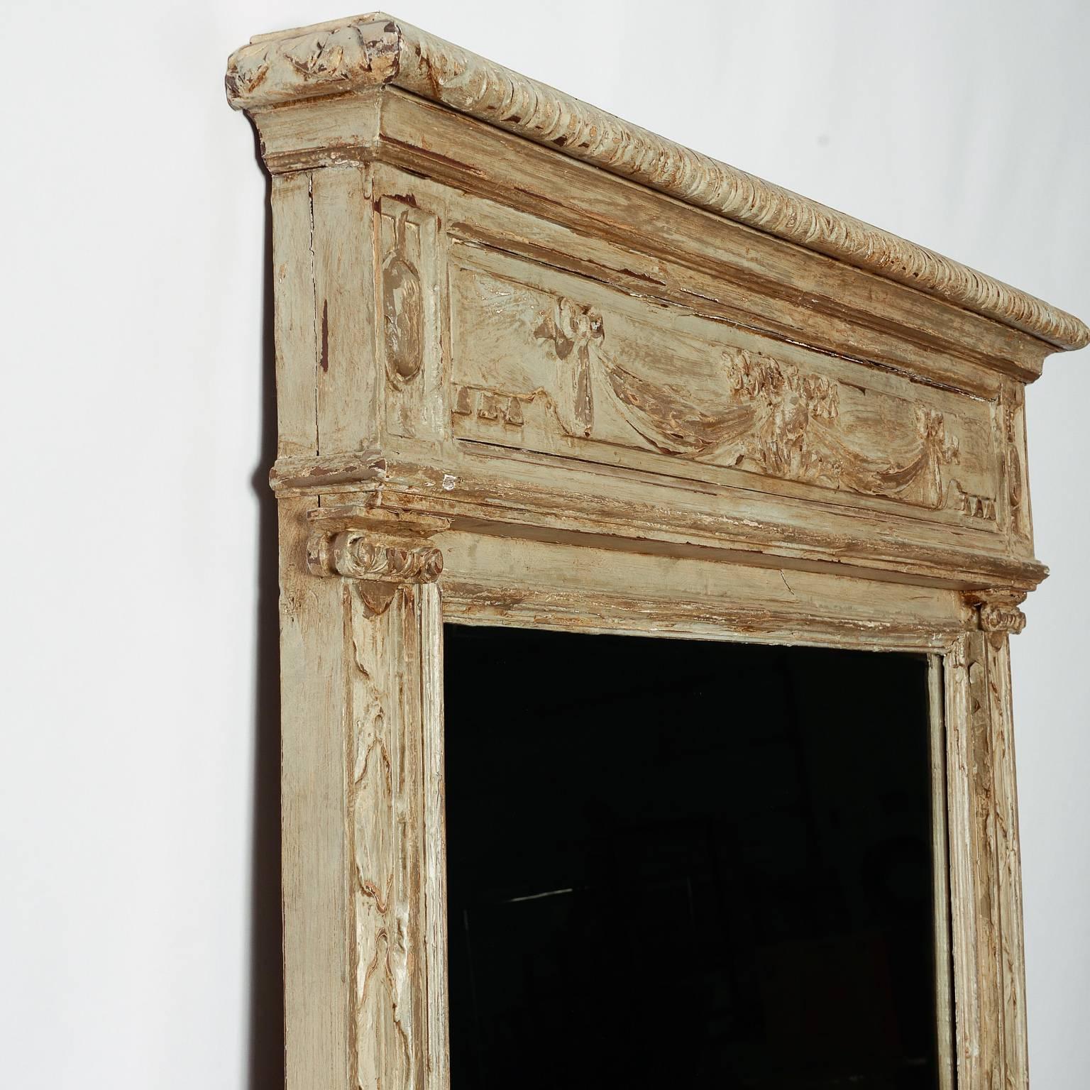 Large Painted Green Gray Mirror with Carved Details In Good Condition For Sale In Troy, MI