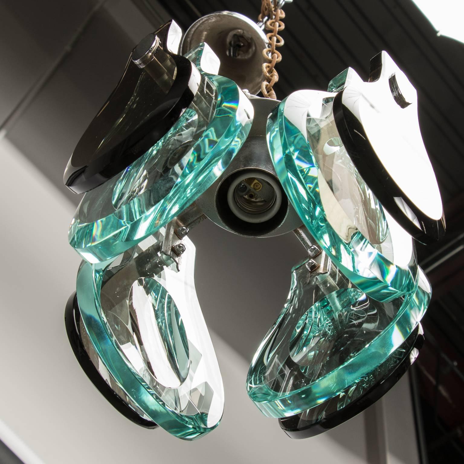 20ième siècle Lampe à suspension Fontana avec panneaux en verre en forme de gouttes d'eau en vente