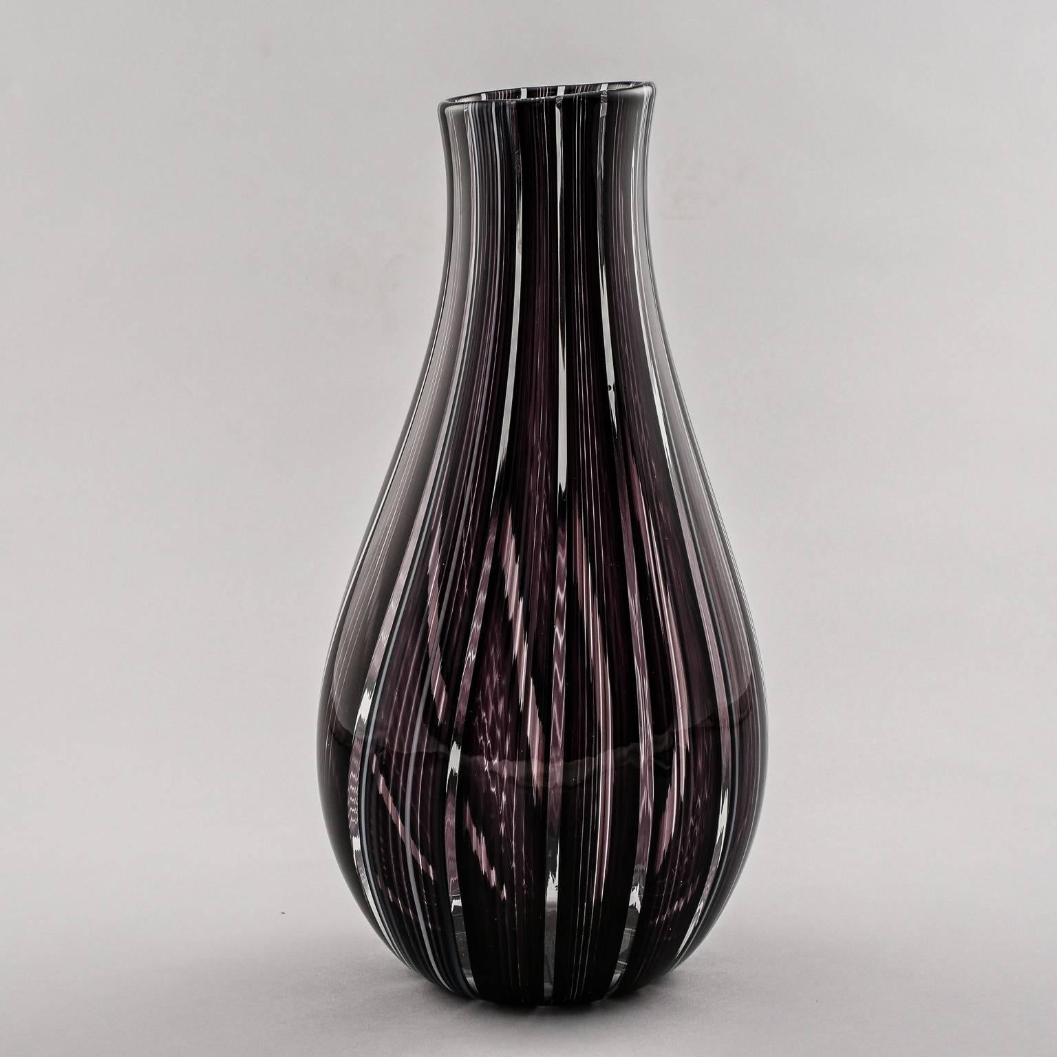 aubergine vase