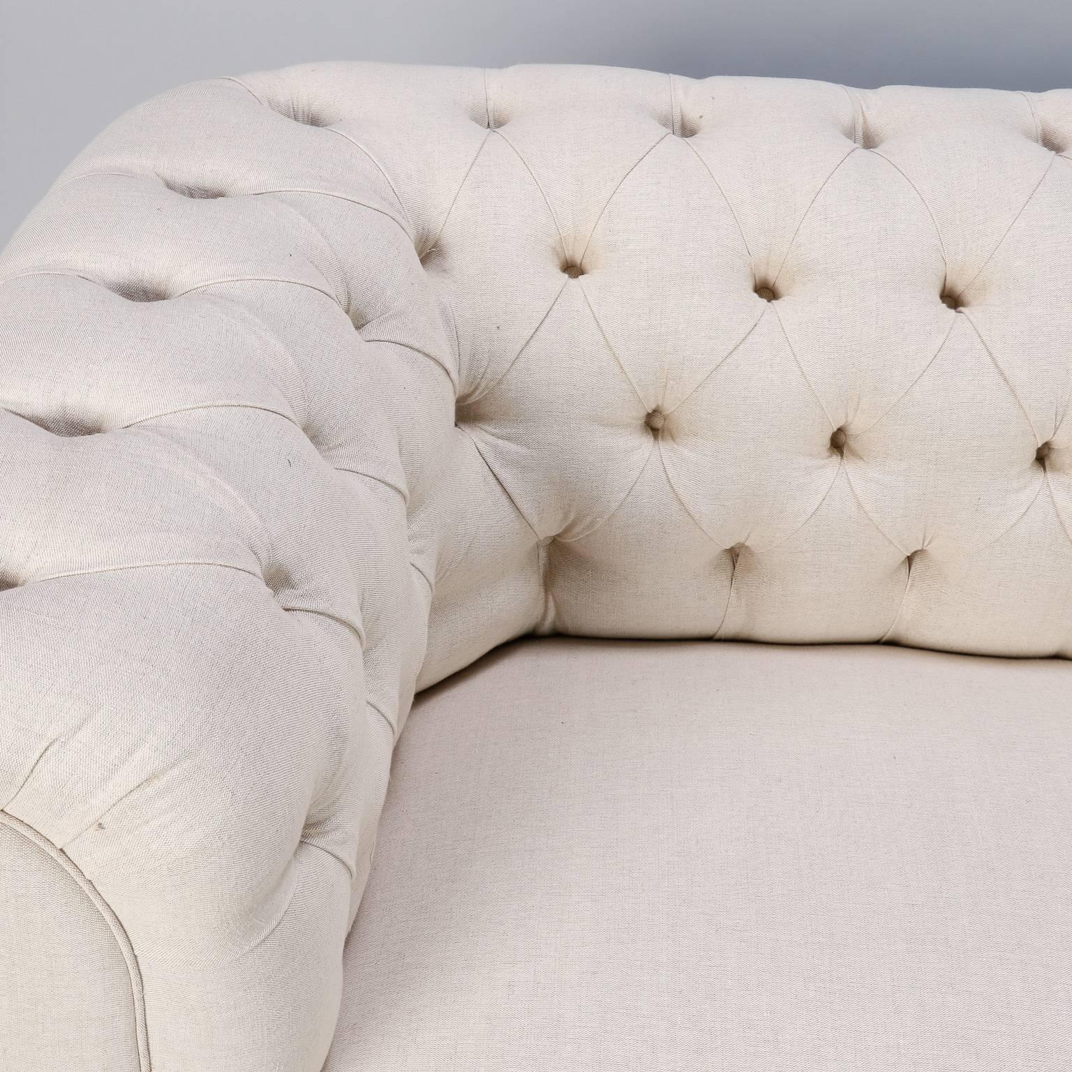 Linen Chesterfield Sofa with Collapsible Arm 4