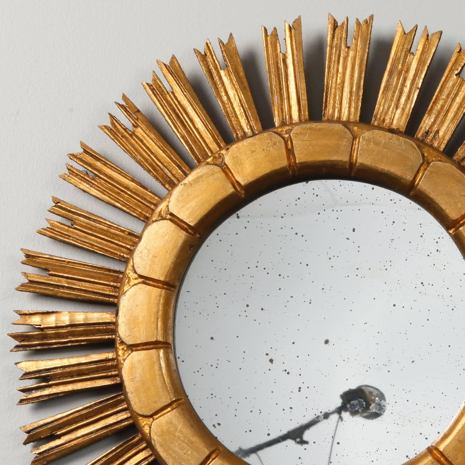 Mid-Century Modern Mid-Century Medium Size Giltwood Sunburst Mirror For Sale