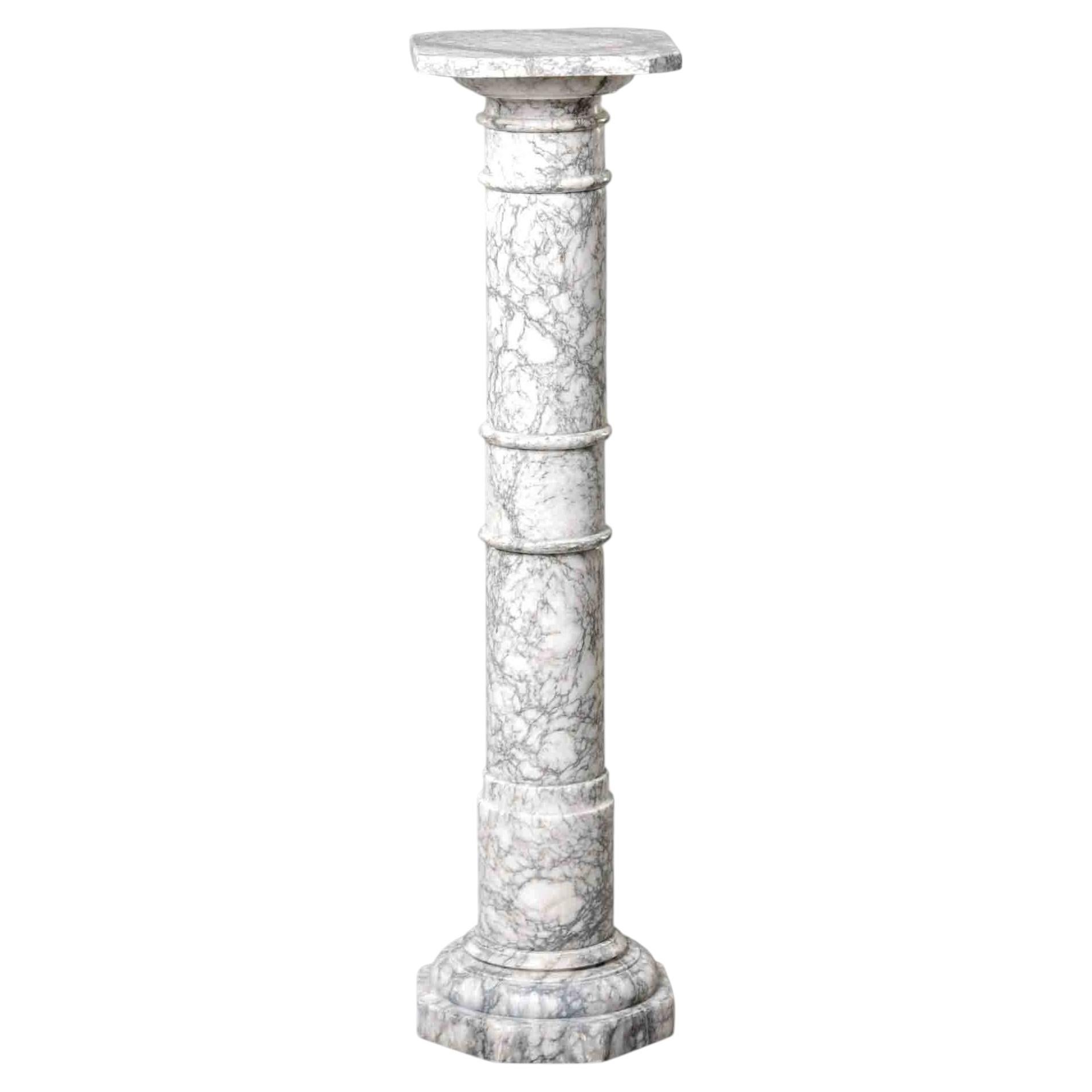 Sockel für eine Säule aus italienischem Marmor im neoklassizistischen Arabescato-Stil
