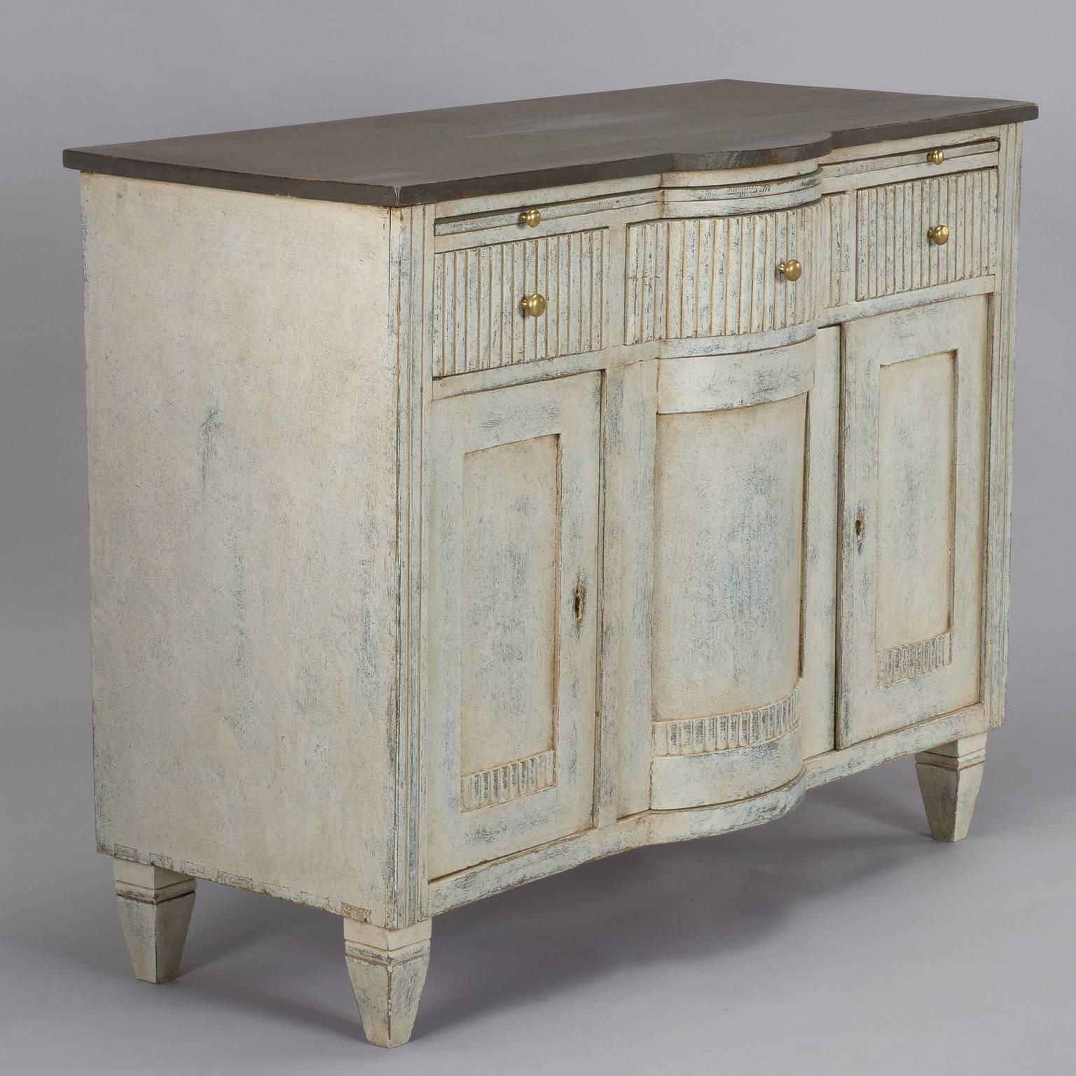 19th Century Painted Serpentine Buffet Cabinet In Good Condition In Troy, MI