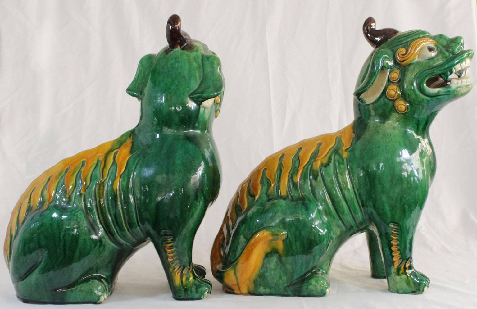 Pair of Famille Verte Foo Dogs In Excellent Condition In West Palm Beach, FL