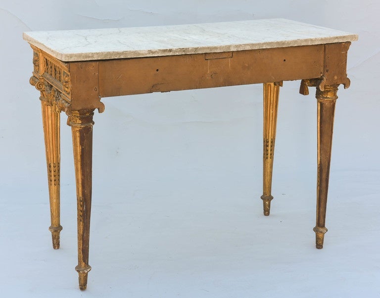 18th Century Giltwood Console with Carrara Marble Top For Sale 4