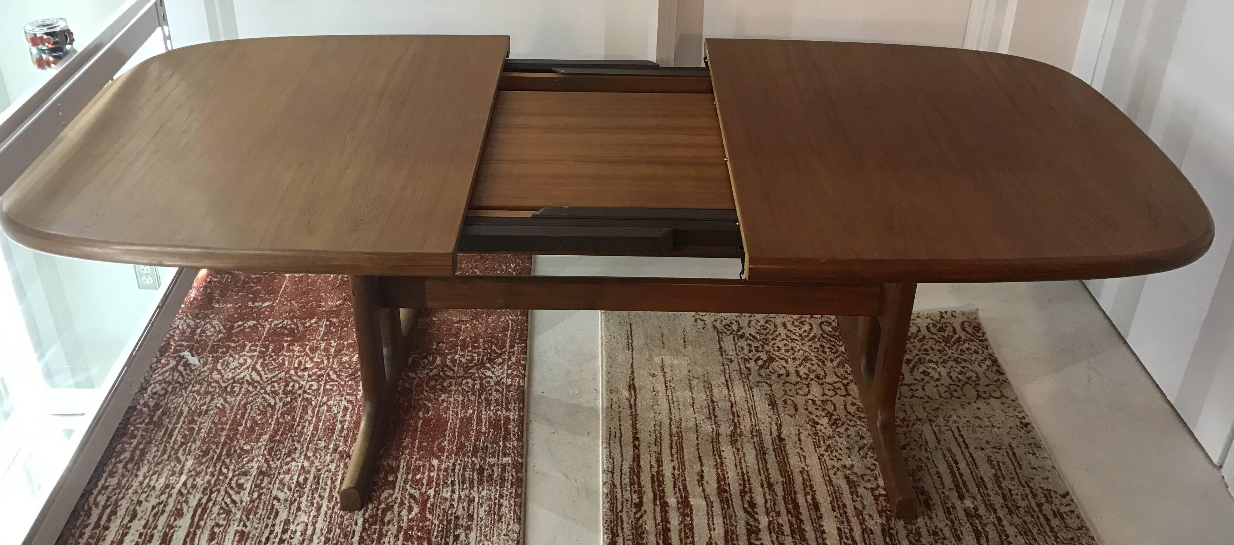 20th Century Mid-Century Danish Teak Extendable Dining Table and Six Chairs