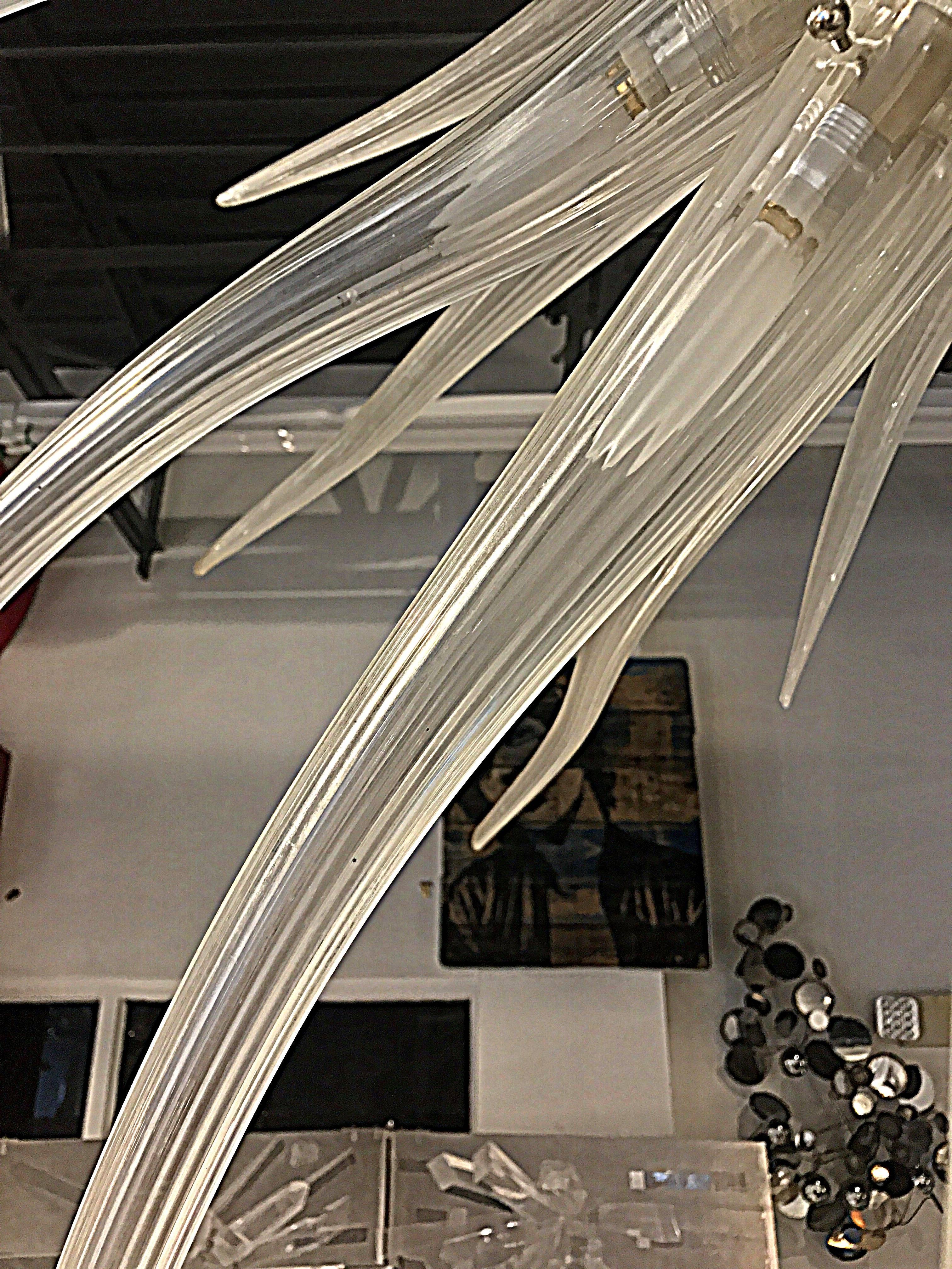 Dramatic Murano Glass Sputnik Chandelier In Good Condition In Miami, FL