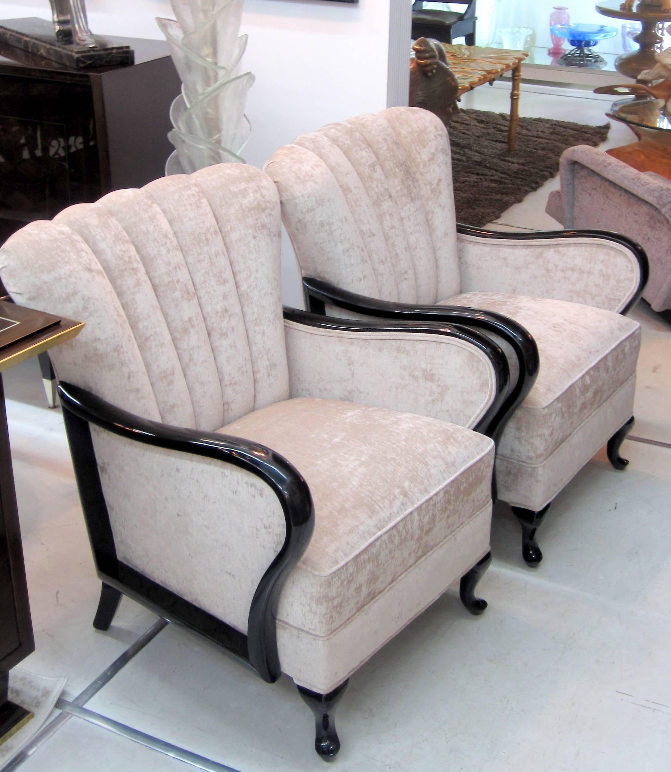 Early 20th Century Pair of French Art Deco Mahogany Chairs