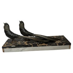 Scultura di fagiano in metallo bronzato con finitura a freddo in stile Art Déco degli anni '20 su base di marmo