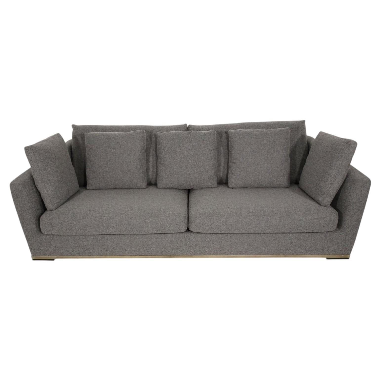Sofá «Apta» de B&B Italia, diseñado por Antonio Citterio, en lana de cordero gris medio