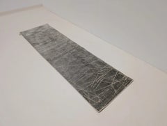 Calvin Klein Maya Etched Light Mercury Rug in Grey Wool and Luxcelle Blend