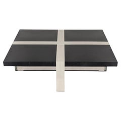 Amboan Samara Designer-Couchtisch aus lackiertem Holz und poliertem Chrom