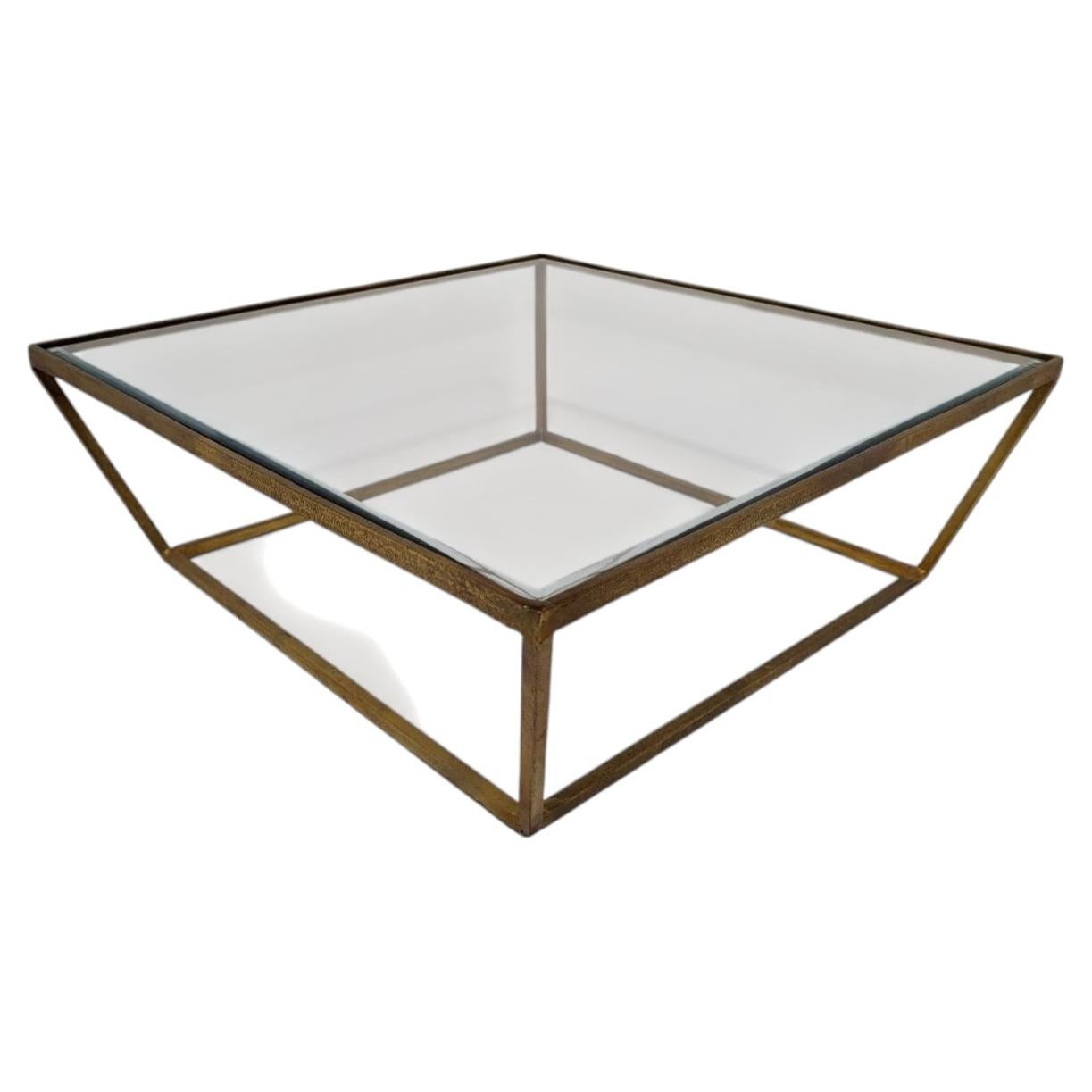 Mesa de centro contemporánea de diseño, de metal dorado y cristal en venta