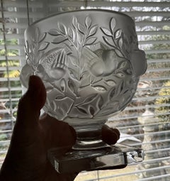Lalique France “Elizabeth” Sparrow Vase by Marc Lalique, 1961, Signed