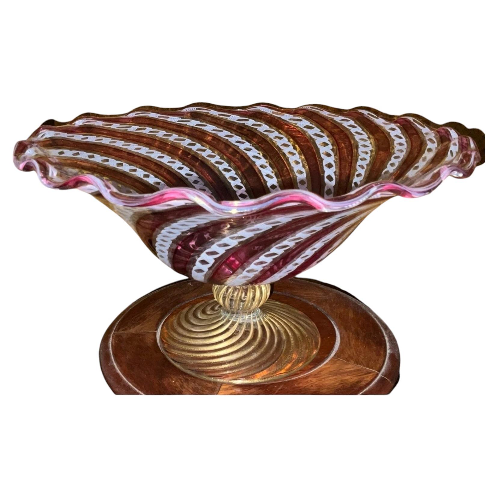 Murano Vivarini Zanfirico Latticino Centrepiece Bowl with Ruby Canes & 24K Gold For Sale