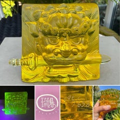 Rare Tittot Fruition Liuli Guardian Lion Uranium Glass Paperweight