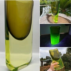 Rare Murano Antonio Da Ros For Cenedese Uranium Green Sommerso Vase ca. 1960s
