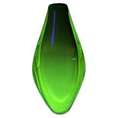 Rare Murano Flavio Poli For Seguso Uranium Green & Ruby Sommerso Vase ca. 1960s