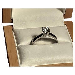 Bague solitaire en platine avec diamant GIA de 0,60 ct, F/SI2 – Certifiée GIA