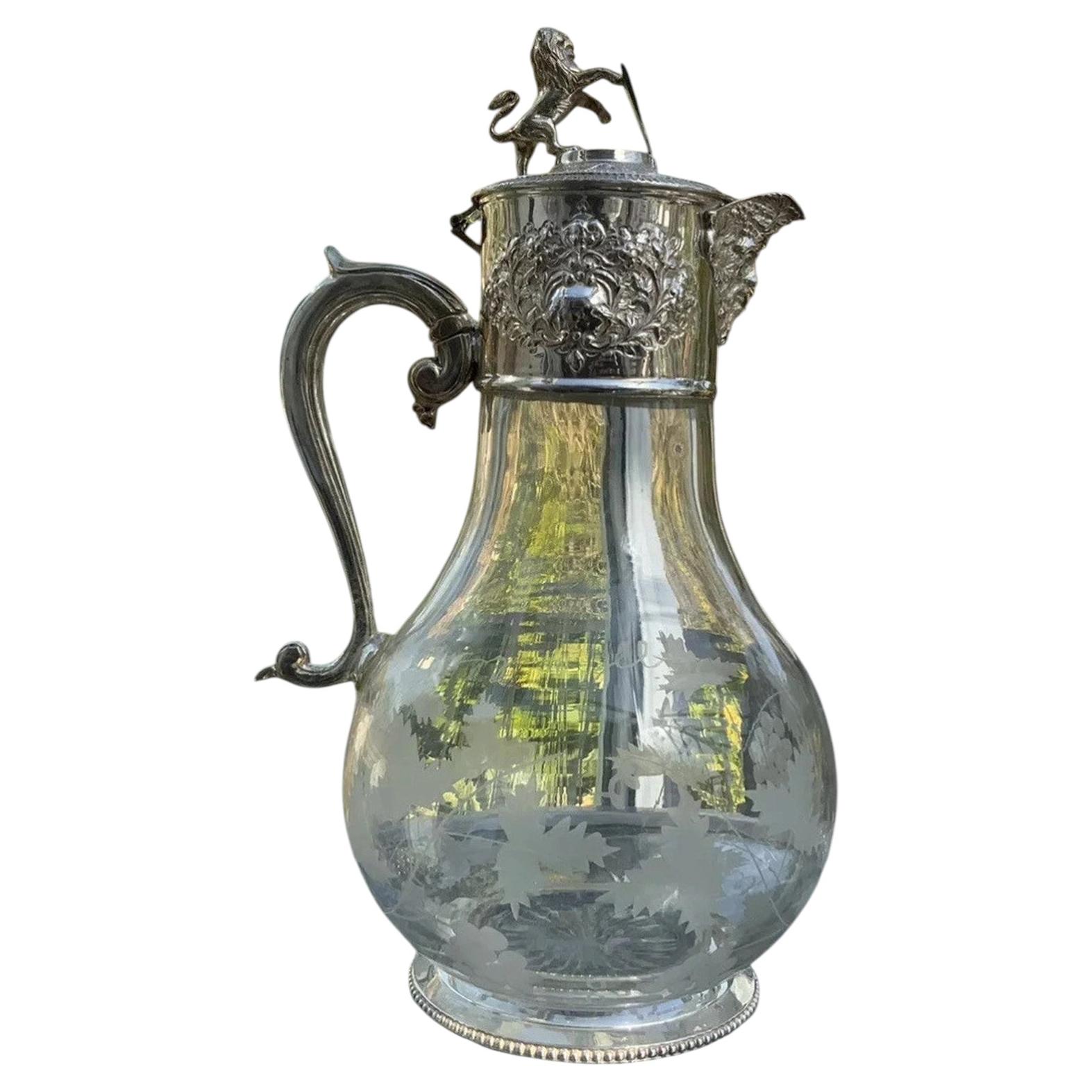 James Deakin & Sons Silver-Plated Magnum Claret Jug with Lion Finial, 1930s For Sale