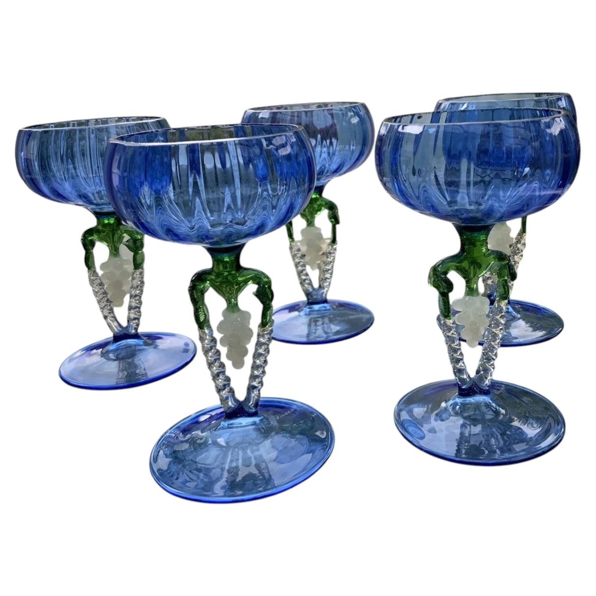 Lot de trois (3) verres à liqueur Art déco de Lauscha ou Bimini, en verre soufflé, vers 1920