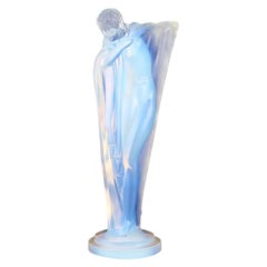 Rare Etling Lucille Sevin “Nue au Bras Tendu” Opalescent Glass Art Deco Figure