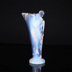 Rare Etling Lucille Sevin “Nue au Bras Tendu” Opalescent Glass Art Deco Figure