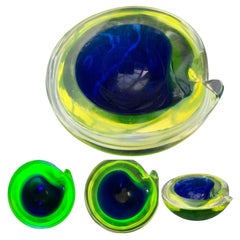 Murano Sommerso Uranium Glass Geode Bowl in Green and Cobalt Blue, 1950s