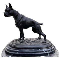 Grande sculpture française en bronze représentant un mastiff, d'après Pierre-Jules Mêne, sur socle en marbre