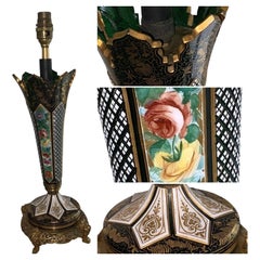 Lámpara antigua de cristal dorado con superposición verde de estilo Moser, de Bohemia, con base de bronce, hacia 1880