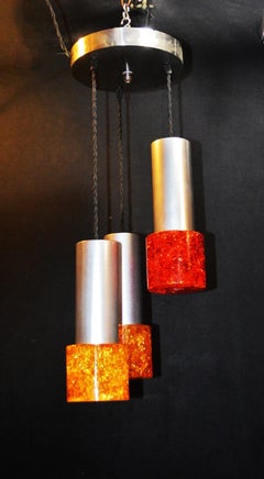 Lámpara colgante de estilo «Mid-Century Modern» con tres luces, de resina fractal y cromo