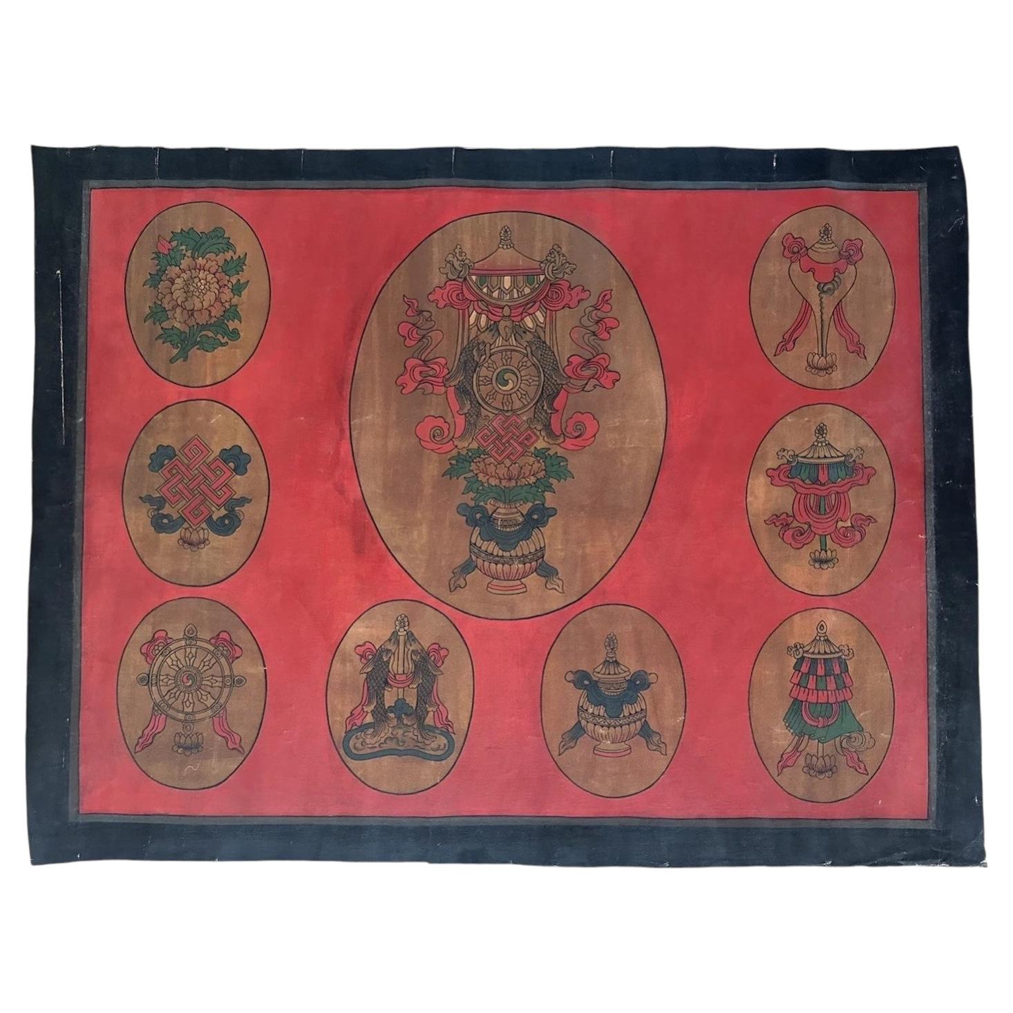 Tibetische Thangka aus dem frühen 20. Jahrhundert mit den acht Glückssymbolen im Angebot