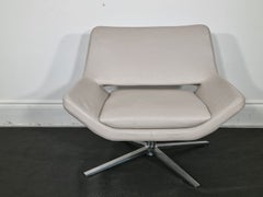 B&B Italia Metropolitan Armchair by Jeffrey Bernett in Cream Leather