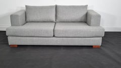 Canapé « Castelbajac » de Ligne Roset en laine gris clair de luxe