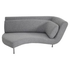 Lit de jour Yang de Ligne Roset en laine gris moyen