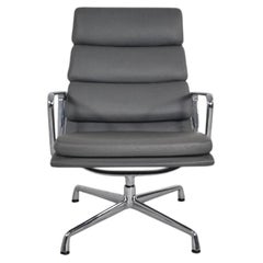 Vitra Eames EA219 Soft Pad Designer Chair in Soft Leather