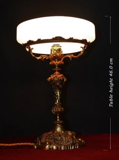 French Early Victorian Bronze Parlor Table Lamp with Dome Shade, circa 1850
