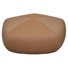 Tabouret Hexagon de Muuto en tissu couleur « Soft Oatmeal », en parfait état