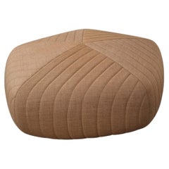 Tabouret Hexagon de Muuto en tissu couleur « Soft Oatmeal », en parfait état