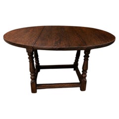 Vintage English Oak Rotating Drop-Leaf Coffee Table with Turned Legs