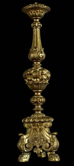 Bougeoir ou pied de lampe belge en bois doré et gesso sculpté, vers 1900
