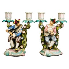 Chandelier figuratif antique en porcelaine allemande représentant un bouffon, style de Dresde, vers 1900