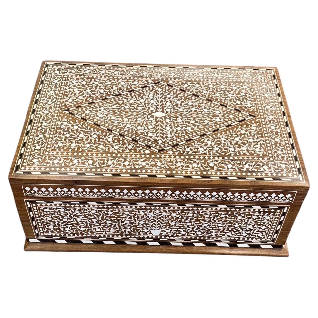 Indian Rosewood Jewellery Box with Fine White Floral Inlay